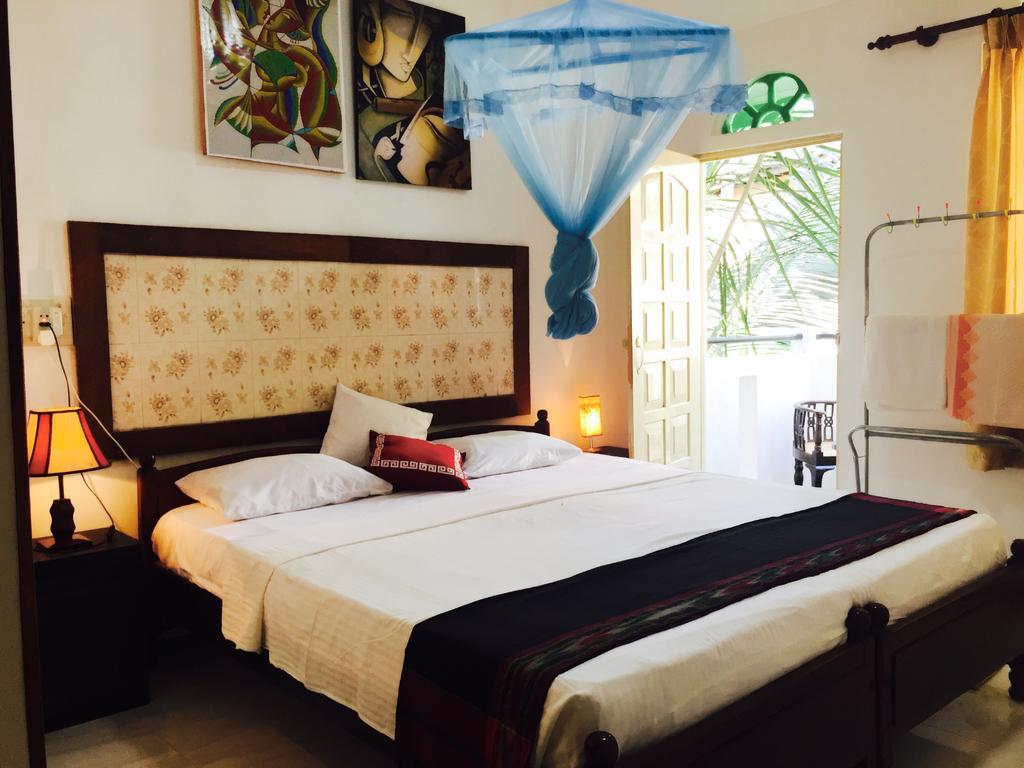 Holiday Nest Bed & Breakfast Wadduwa Exterior foto